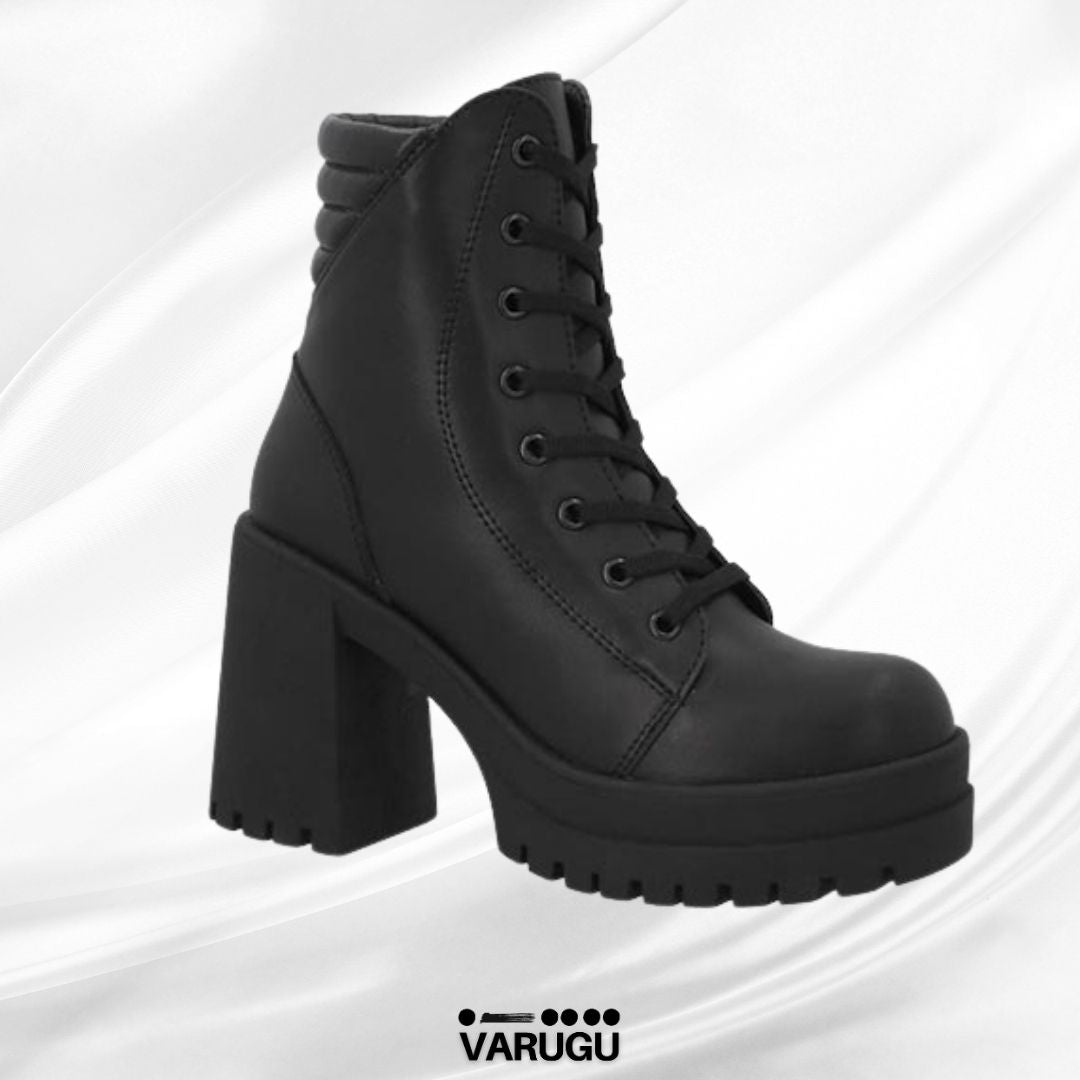 Botas elegantes con agujetas color negro